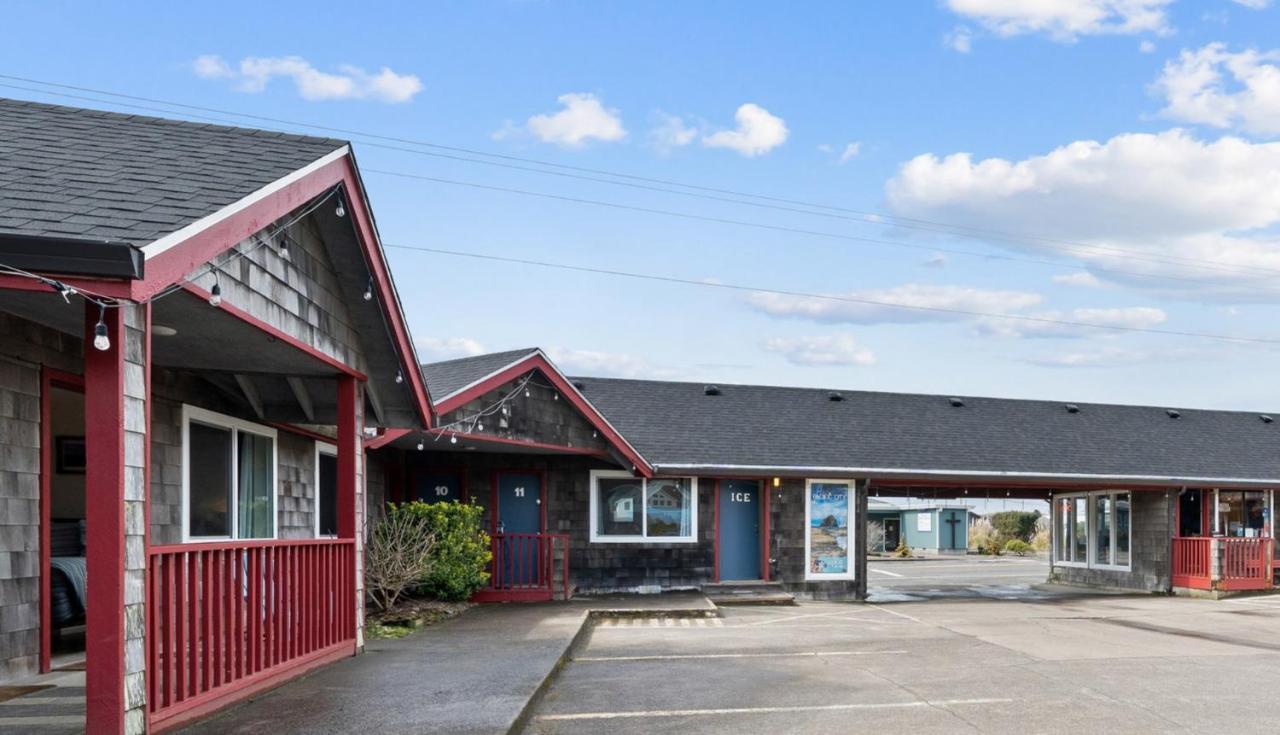 Surf&Sand Inn Pacific City Exterior foto